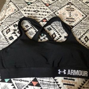 Underarmour Sports Bra Crisscross Back